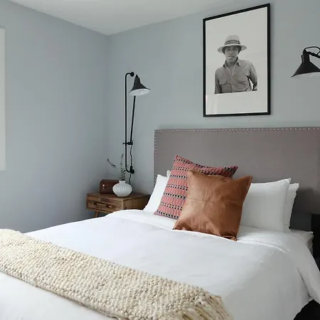 Aparthotel Sonder — West Belmont Chicago