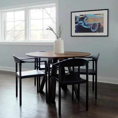 Sonder — West Belmont Chicago