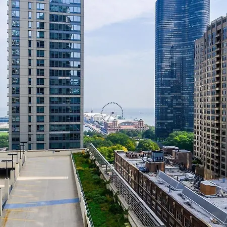 Envitae 2br Vibrant High-rise Penthouse Apartment Chicago