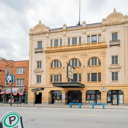 Cool 2br Close To Fun - Grace 2 Chicago