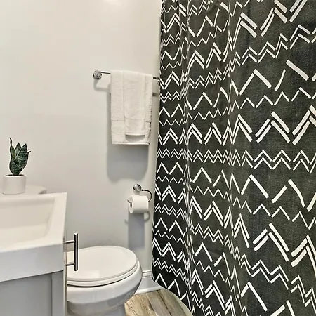 Cool 2br Close To Fun - Grace 2 * Chicago