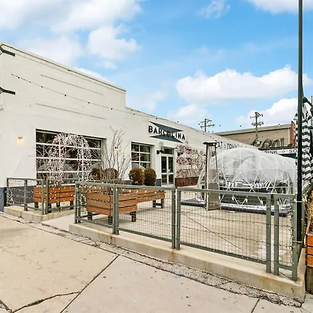 1br Stylishly Furnished In Lakeview - Oakdale 1s *