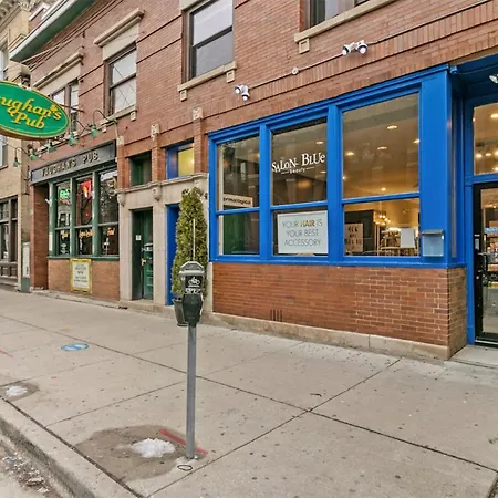 1br Stylishly Furnished In Lakeview - Oakdale 1s Chicago