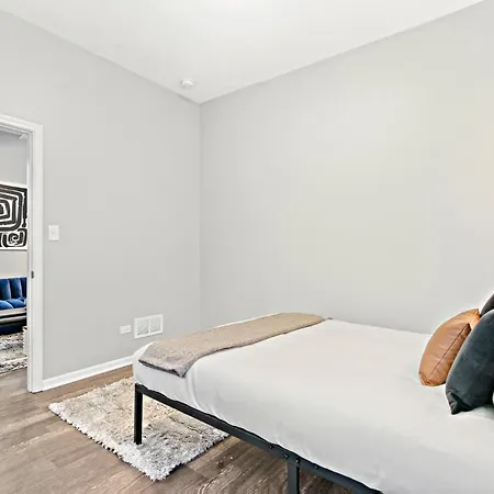 Apartment Trendy & Insta-worthy 2br - Kimball Rep