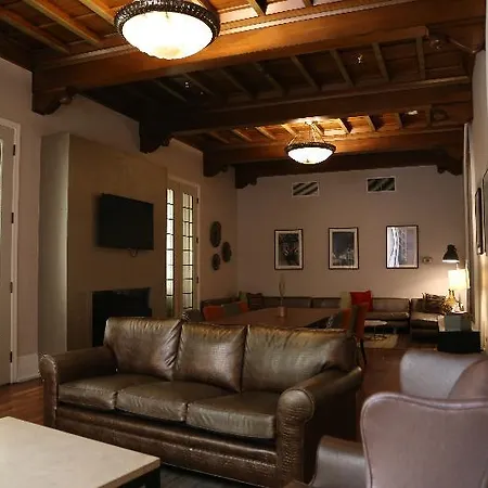Hotel Selina
