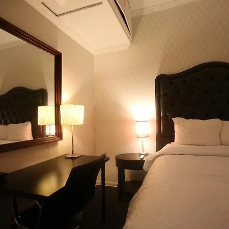 Selina Hotel