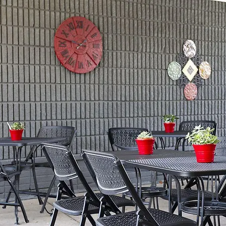 Carlton Midway Motel 2*