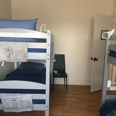 Male One Bunk Historic Pullman $450 Per Month, Free Wifi * Chicago