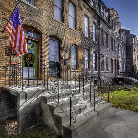 Male One Bunk Historic Pullman $450 Per Month, Free Wifi Chicago