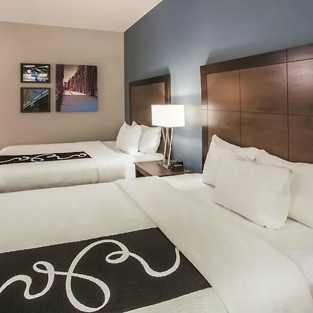 La Quinta & By Wyndham Downtown 3*