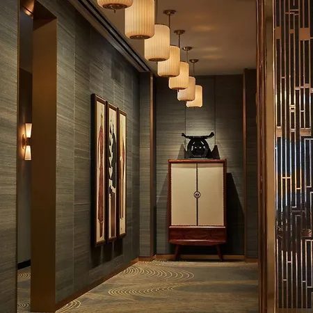Hotel Viceroy By Suiteness 5*