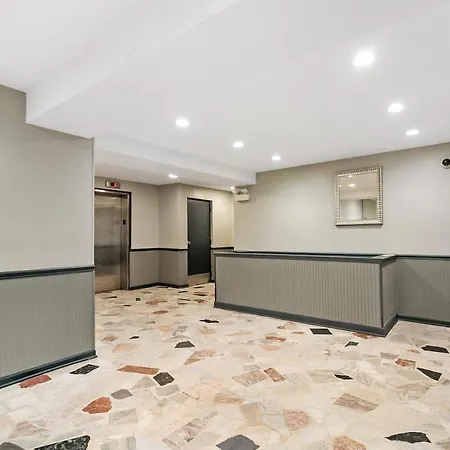 Apartment In Close To Boystown - Oakdale 204 Rep