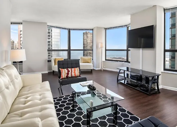 Luxury Downtown Chicago Suites