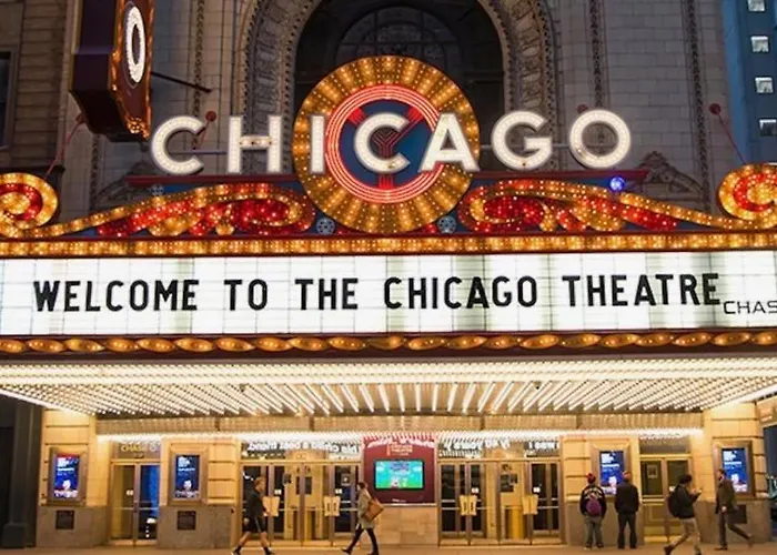 Cheerful Bedroom Free Parking Approx 15 Mins To Downtown Chicago!