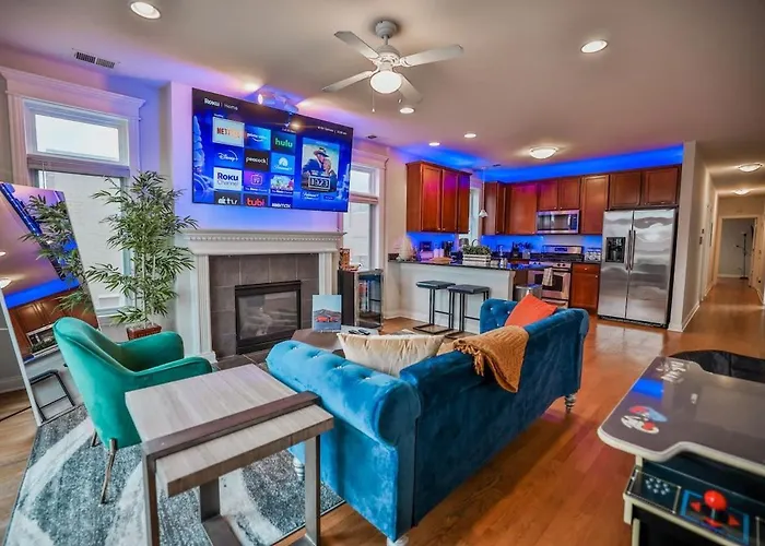 Designer Dreams: A Luxurious Escape W 1 Car Garage