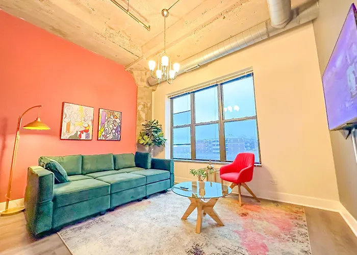 Fully Equipped 2Br Apartment In South Loop With Optional Parking And Gym Access Near Mccormick Place & Lakefront Attractions