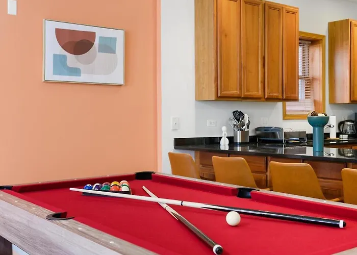 Modern Apt Billiards 1 Private Patio 1 Parking