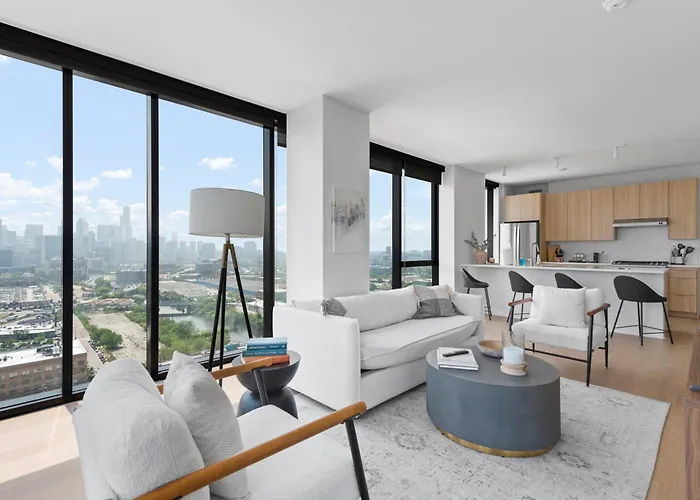 Foundry Unmatched Skyline Views At Lincoln Park
