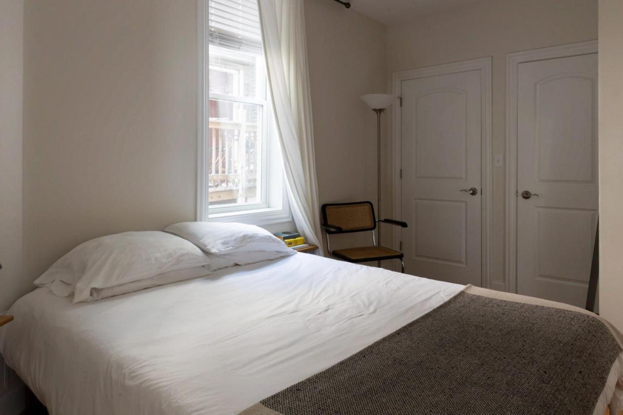 Apartamento Frontdesk Updated West Town 2 Bedroom Apt With W&d