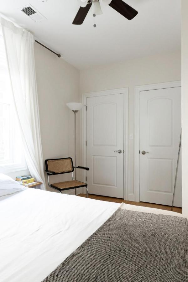 Apartamento Frontdesk Updated West Town 2 Bedroom Apt With W&d *