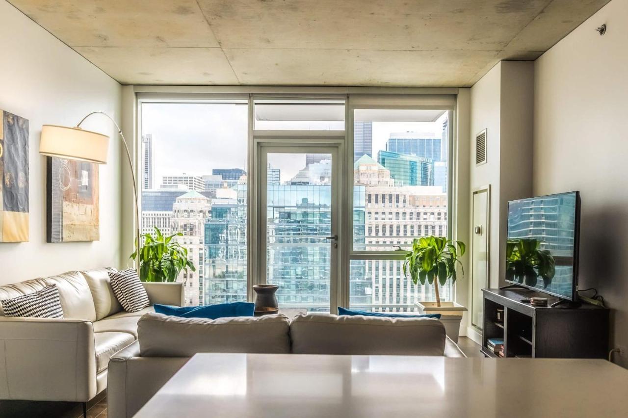 Apartamento 2b,2ba Luxury Balcony,wi-fi, Paid In&out Parking In Bldg Chicago