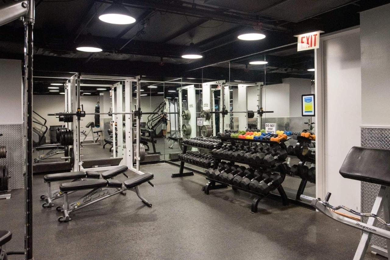 3br Stunning Spacious Sky Loft Indoor Pool, Parking & Incredible Views Apartamento Chicago