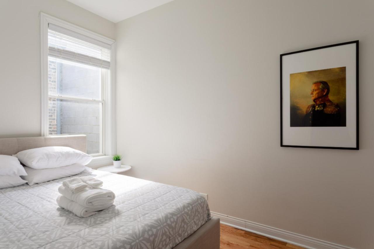 Updated Wicker Park 3br With W&d By Zencity Chicago