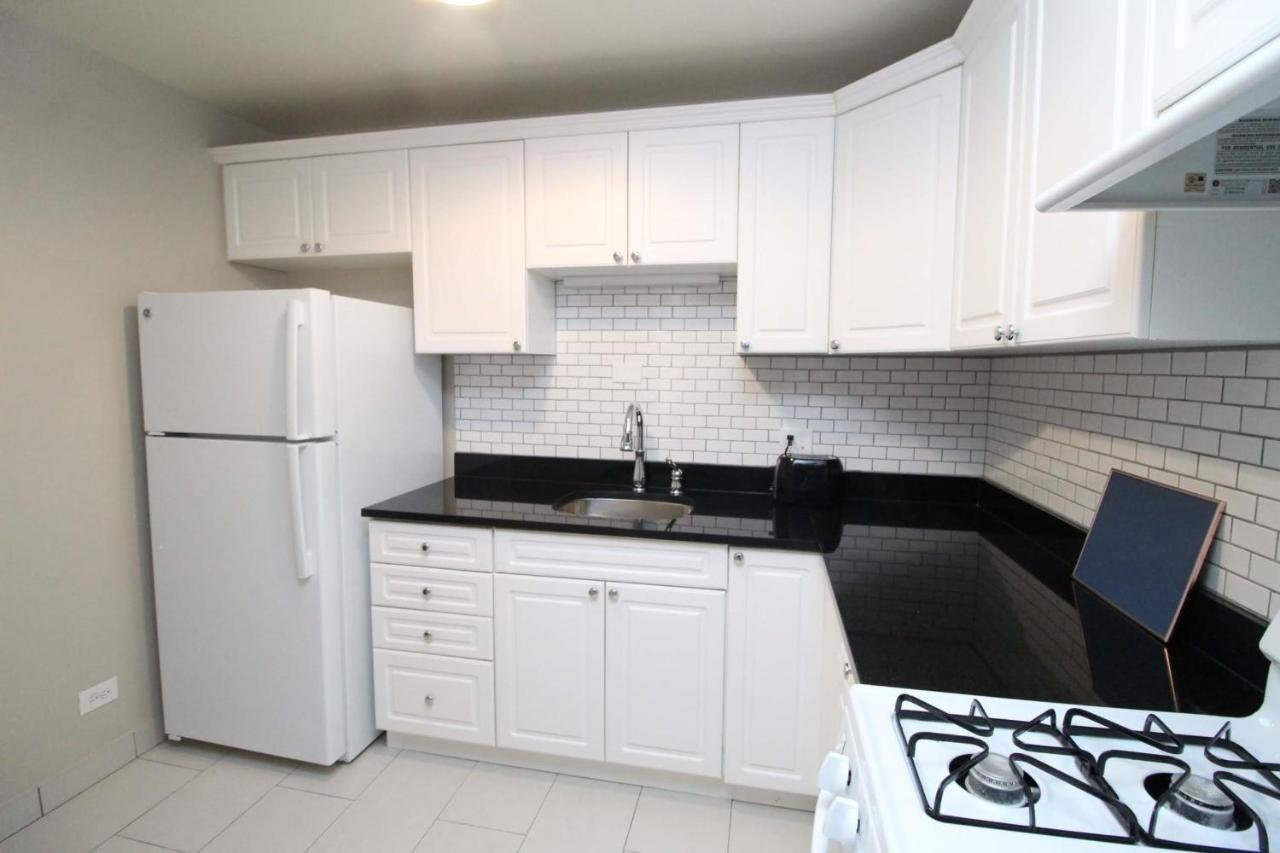 Apartment Frontdesk Delightful 1 Bedroom Apt Near Oakwood Chicago