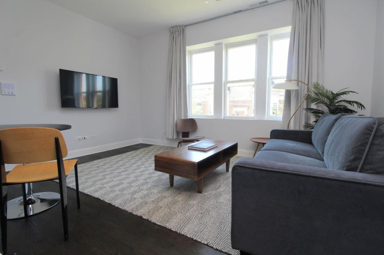 Frontdesk Updated 2 Bedroom Apt With Full Kitchen Apartamento