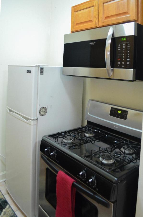 Cozy Near Wrigley Field And Boystown Apartment