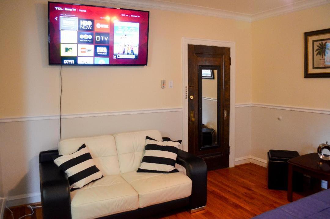 Apartment Cozy Near Wrigley Field And Boystown
