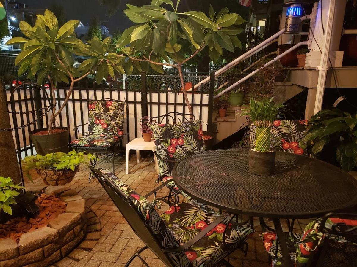 Wrigleyville Oasis Chicago