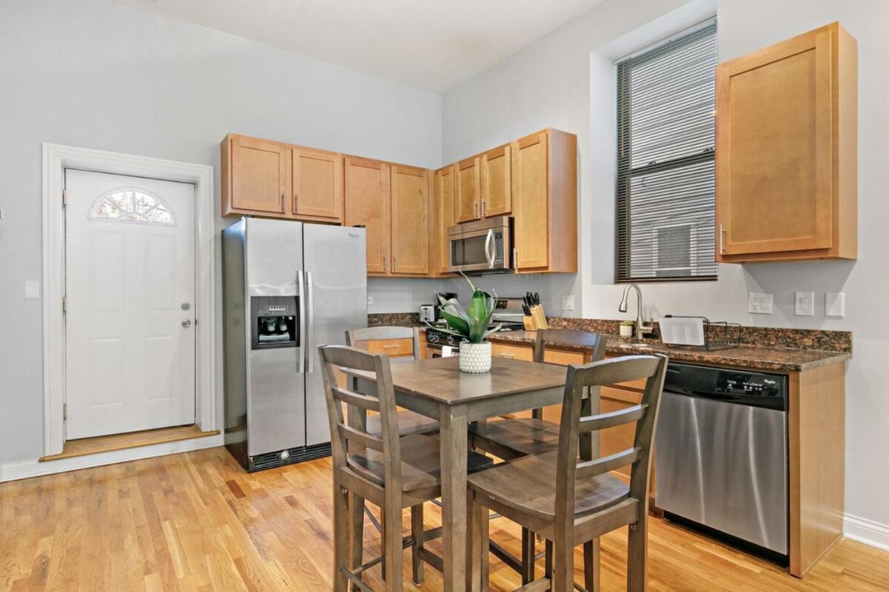 2br Minimalist In Logan Sq Near Train & Stores - Milwaukee 2 Apartamento *