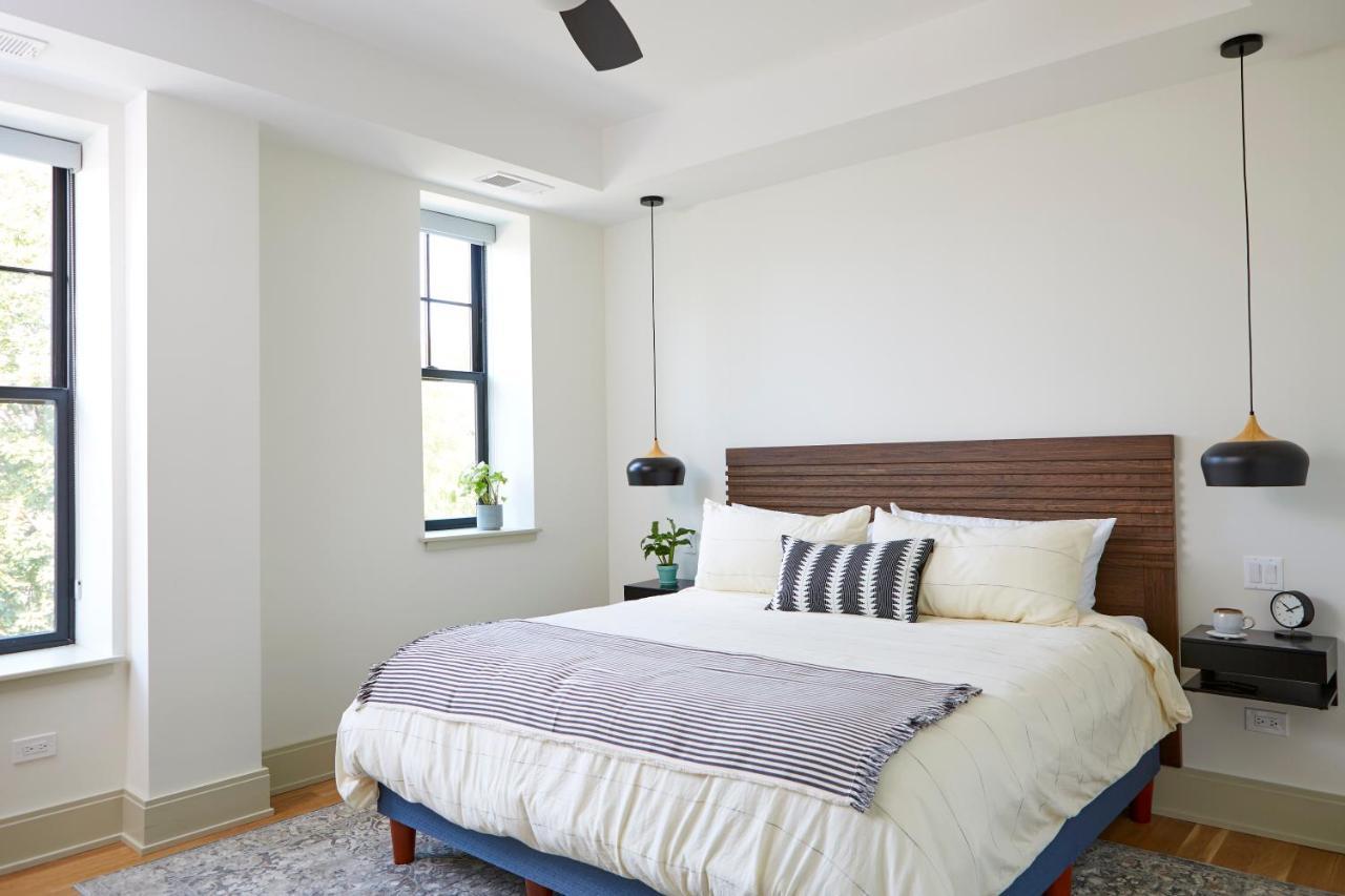 The Leavitt Street & Tavern Chicago