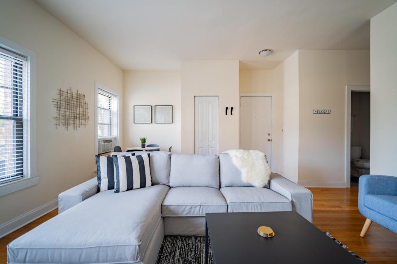 3-bedroom Gem With In-unit Laundry - Lawndale 1 & 2 Rep