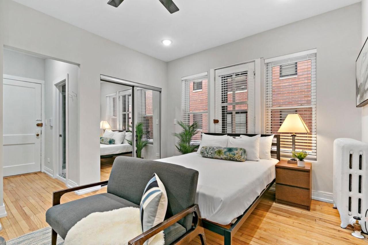 Appartement Chic & Updated In East Lakeview - Barry S1 *