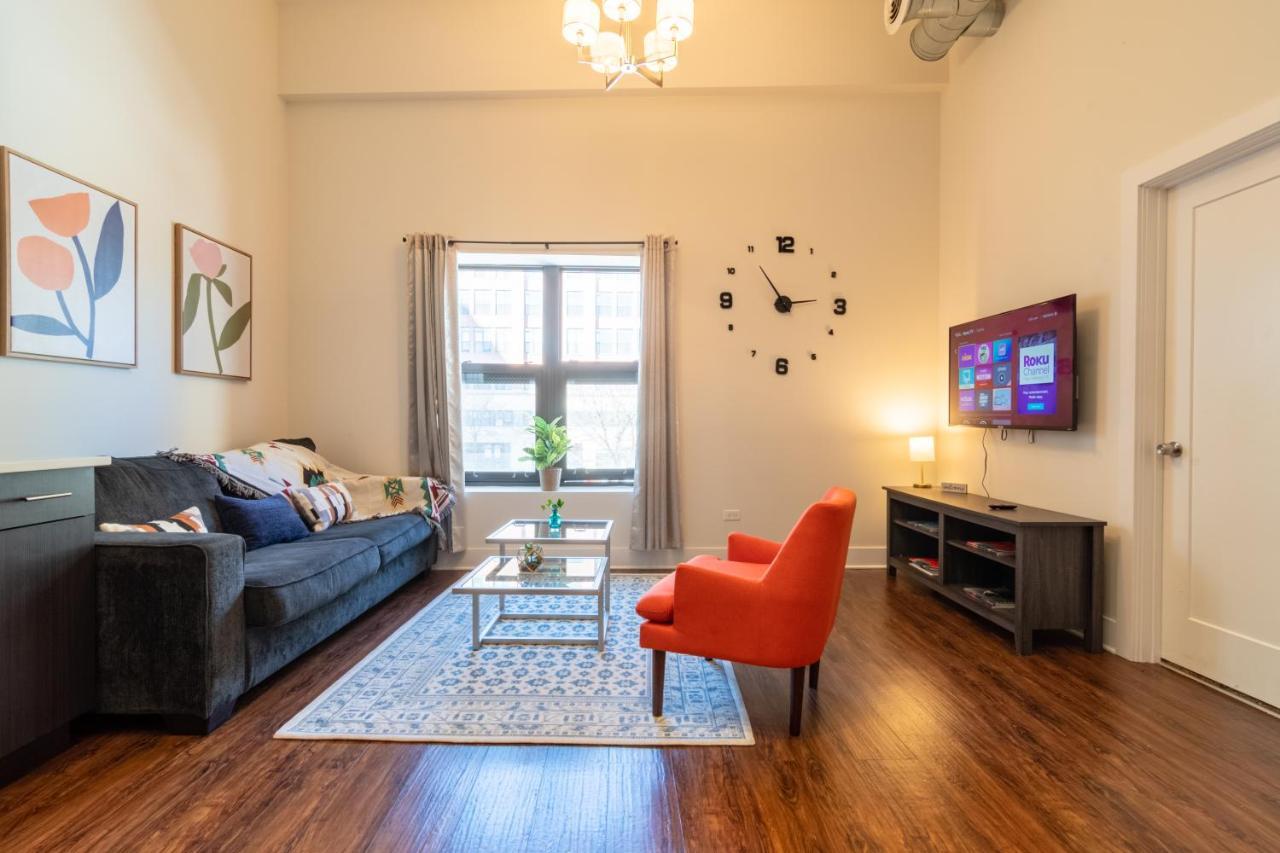 Mccormick Place 420 Friendly 3Br In Downtown Chicago With Optional Parking Sleeps 8 Guests Near Soldier Field, Grant Park And Lakefront Trail Chicago