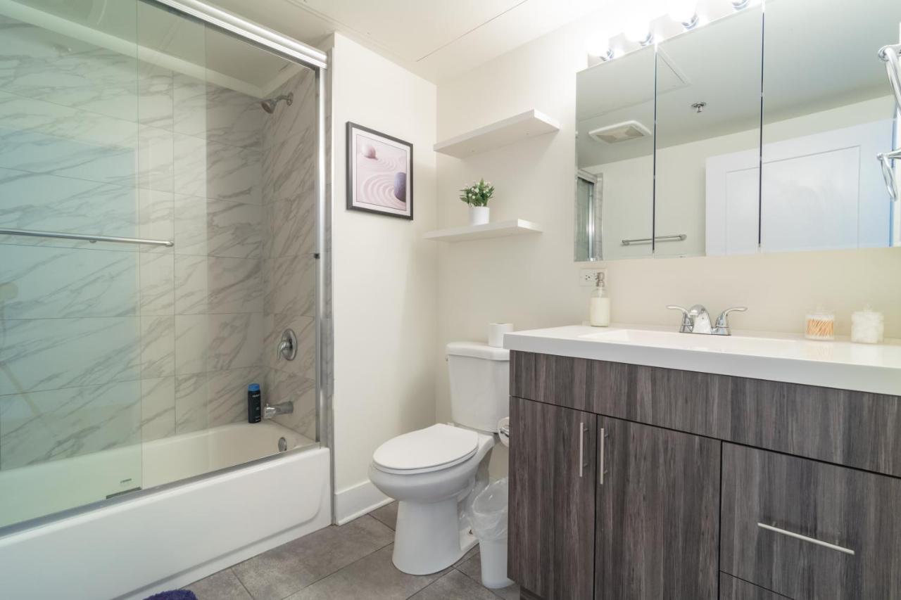 Convenient 2Br Suite In Prime Location With Gym Access & Optional Parking Near Mccormick Place And Soldier Field Appartement