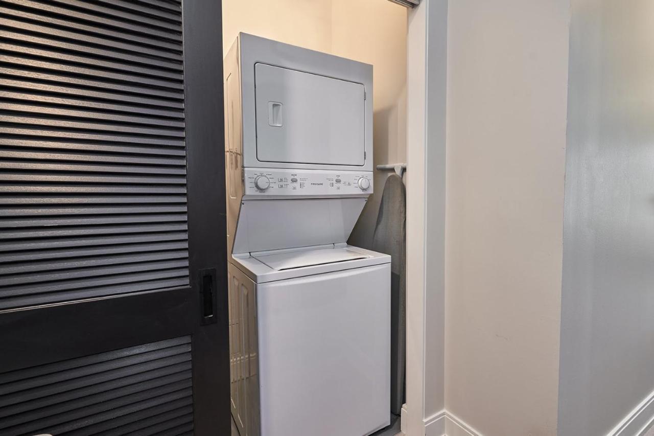 Frontdesk Chic Open Wrigleyville Studio Apt Apartamento