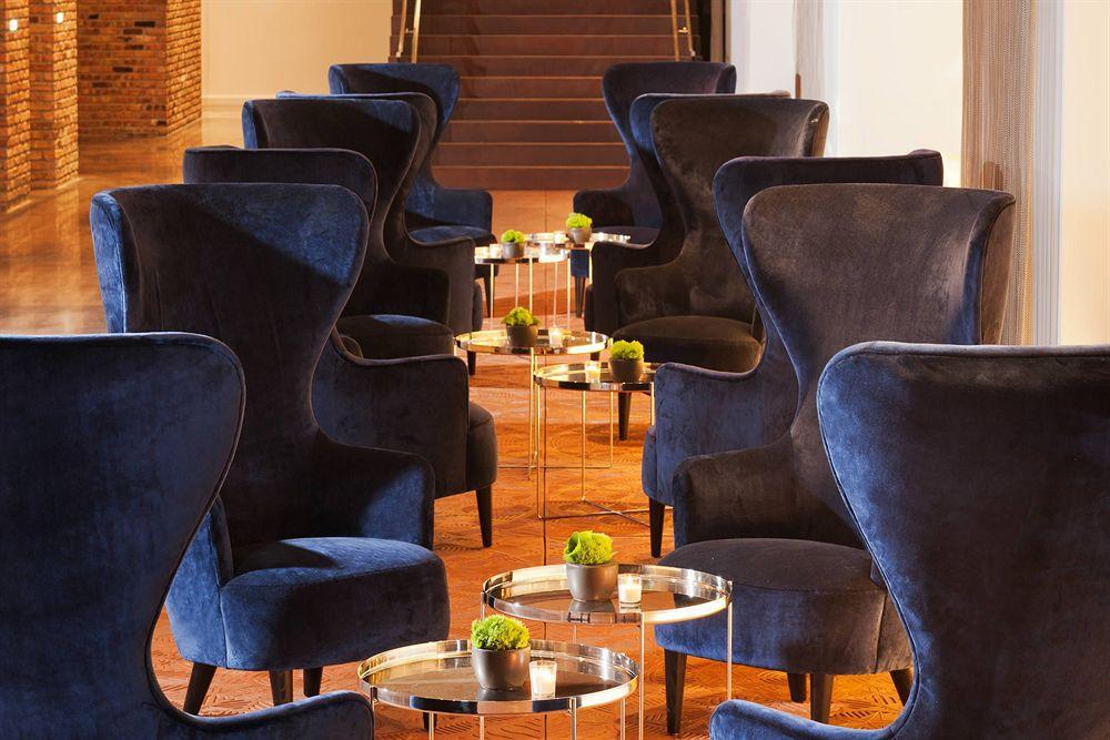 Radisson Blu Aqua Hotel, Hotel 4*