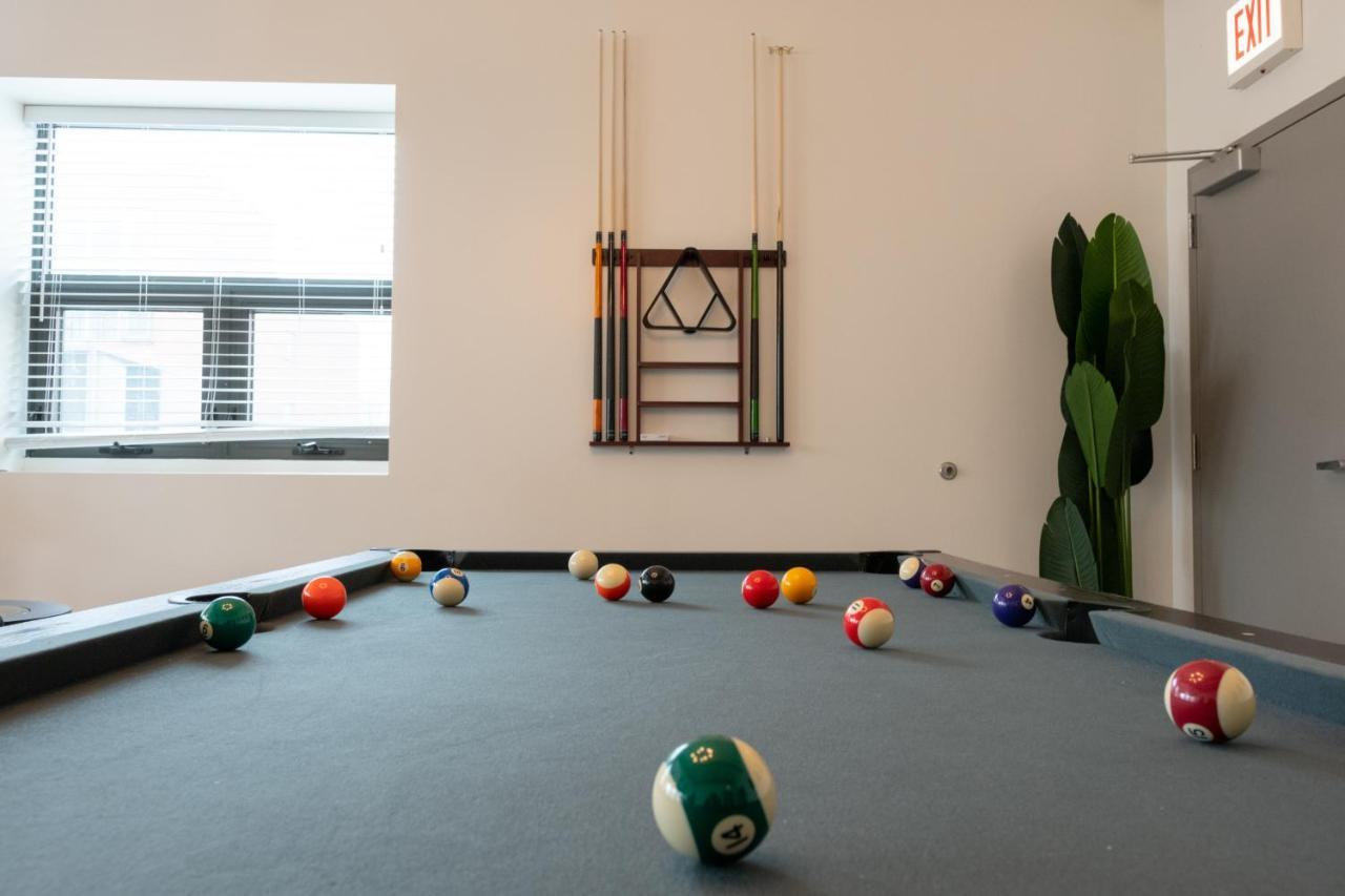 Penthouse Of Joy With Over 4000 Games! Chicago