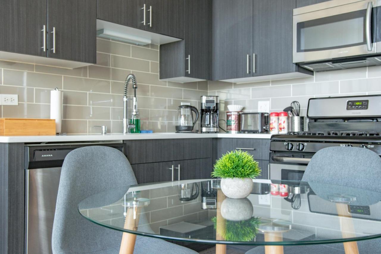Convenient 2Br Suite In Prime Location With Gym Access & Optional Parking Near Mccormick Place And Soldier Field Appartement Chicago