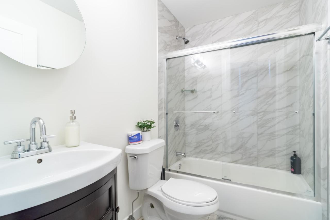 Mccormick Place 420 Friendly 3Br In Downtown Chicago With Optional Parking Sleeps 8 Guests Near Soldier Field, Grant Park And Lakefront Trail Chicago