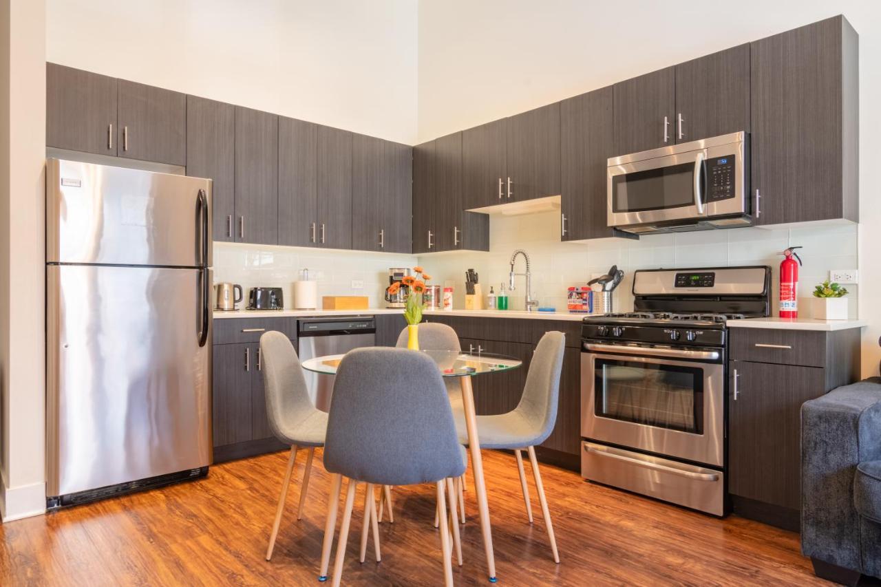 Apartamento Mccormick Place 420 Friendly 3Br In Downtown Chicago With Optional Parking Sleeps 8 Guests Near Soldier Field, Grant Park And Lakefront Trail *