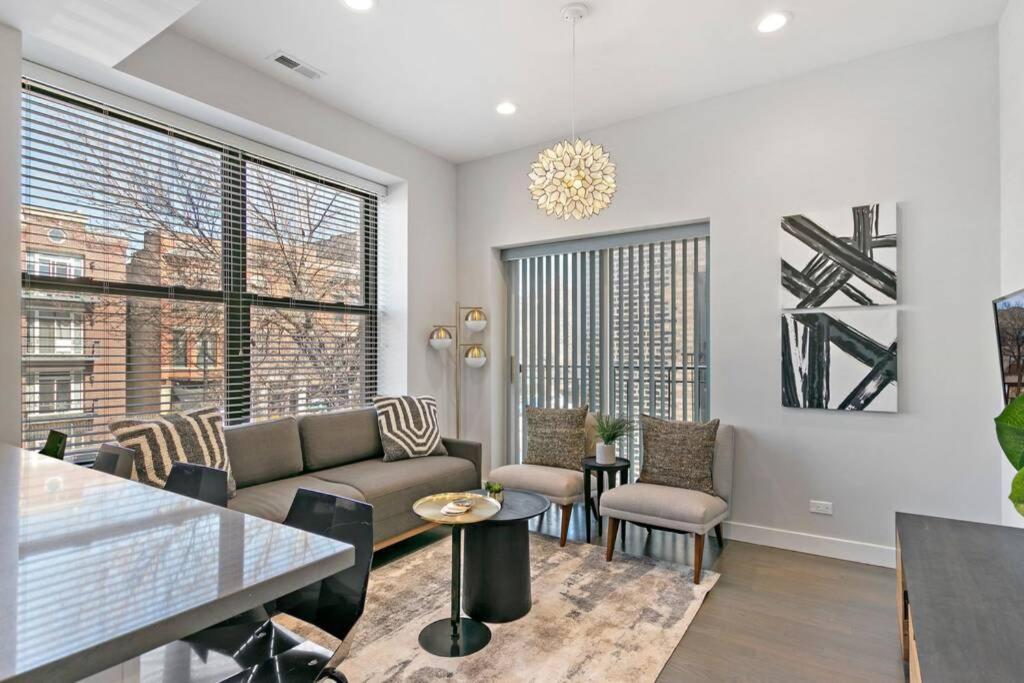 Apartment Cozy & Modern 3br - Division 201w Chicago