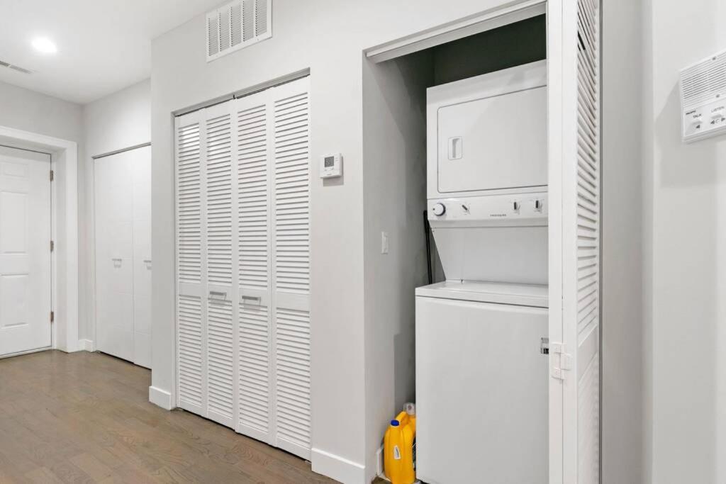 2br Trendy Urban - Division 102w Apartment Chicago