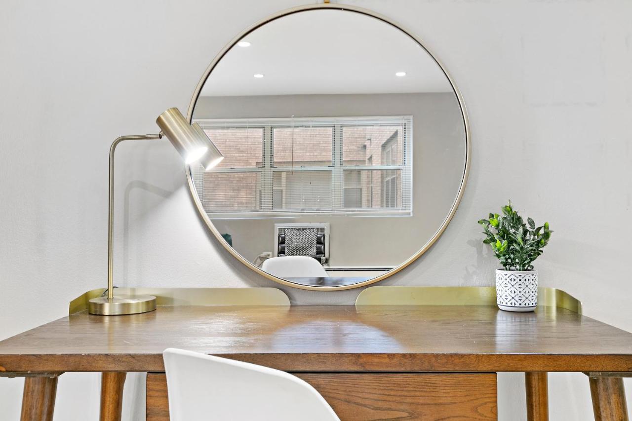 Cozy 1Br Escape, Walk To Dining & Attractions - Oakdale 204 Chicago