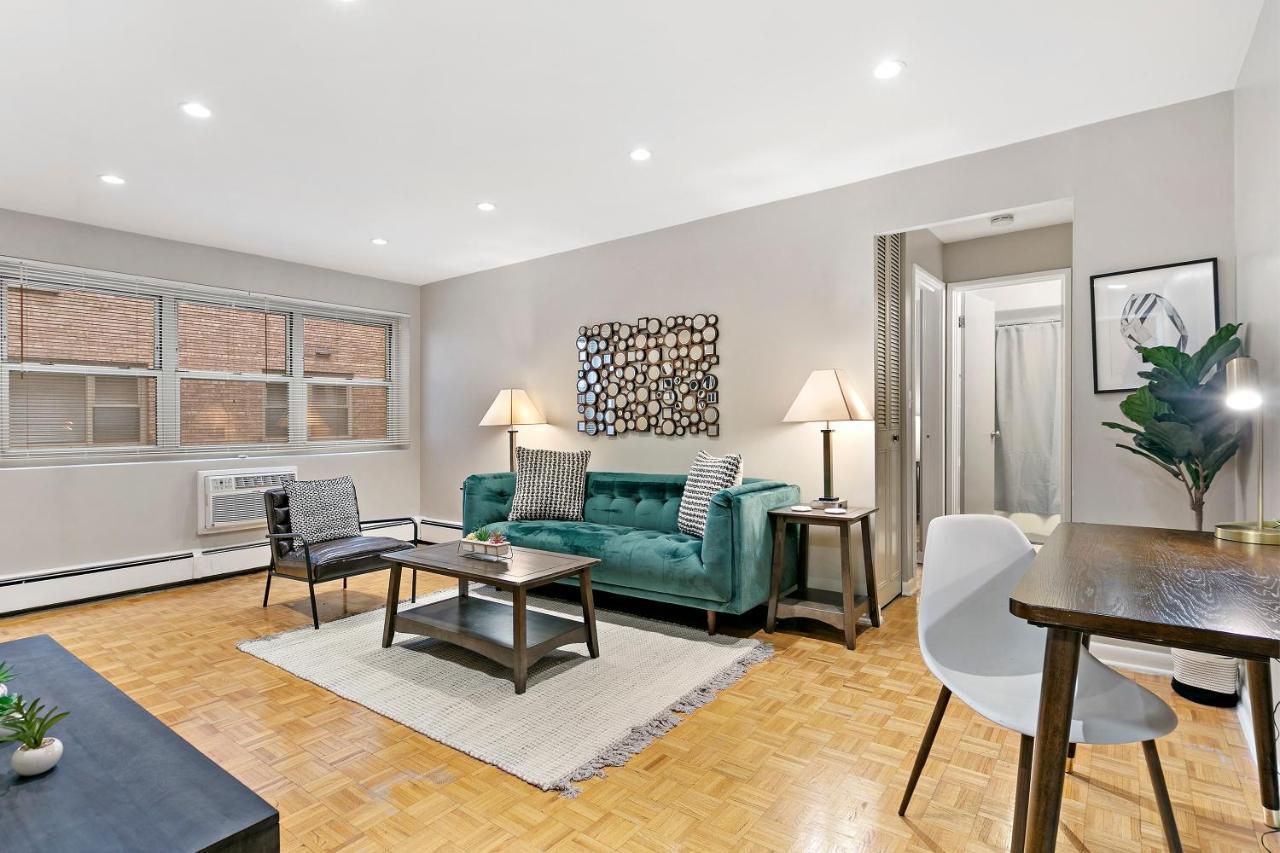 Apartment Cozy 1Br Escape, Walk To Dining & Attractions - Oakdale 204