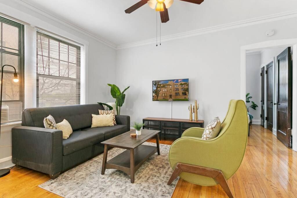 Well-furnished 1br In Popular Spot - Belmont J3 Apartment