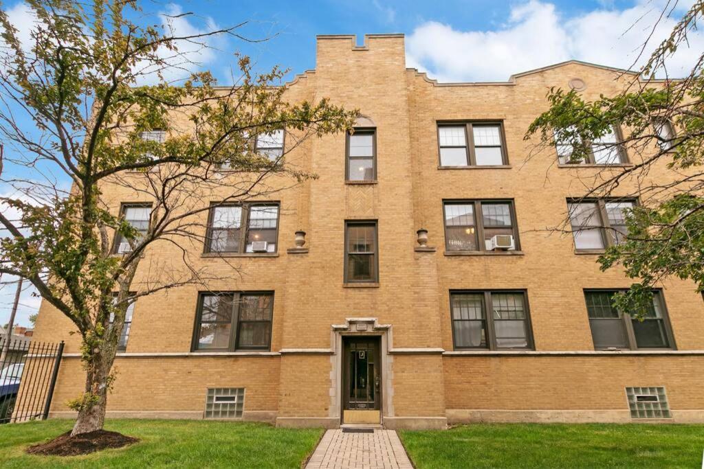 Well-furnished 1br In Popular Spot - Belmont J3 Apartment *